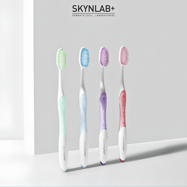 Skynlab แปรงสีฟันพรีเมี่ยมสลิมซอฟท์ สกินแล็บ คละสี
