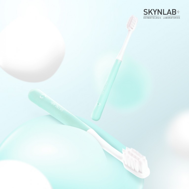 Skynlab แปรงสีฟันพรีเมี่ยมกัมแคร์คุชชั่น สกินแล็บ คละสี
